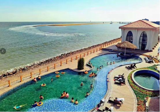 唐山冬天可以泡着温泉看大海的地方太美了