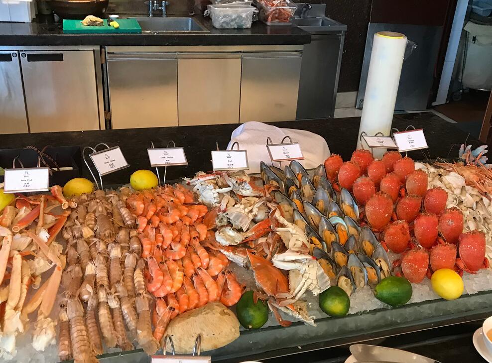 自助餐厅50元一客依然不亏,老板套路一大堆,究竟是谁给谁上课?