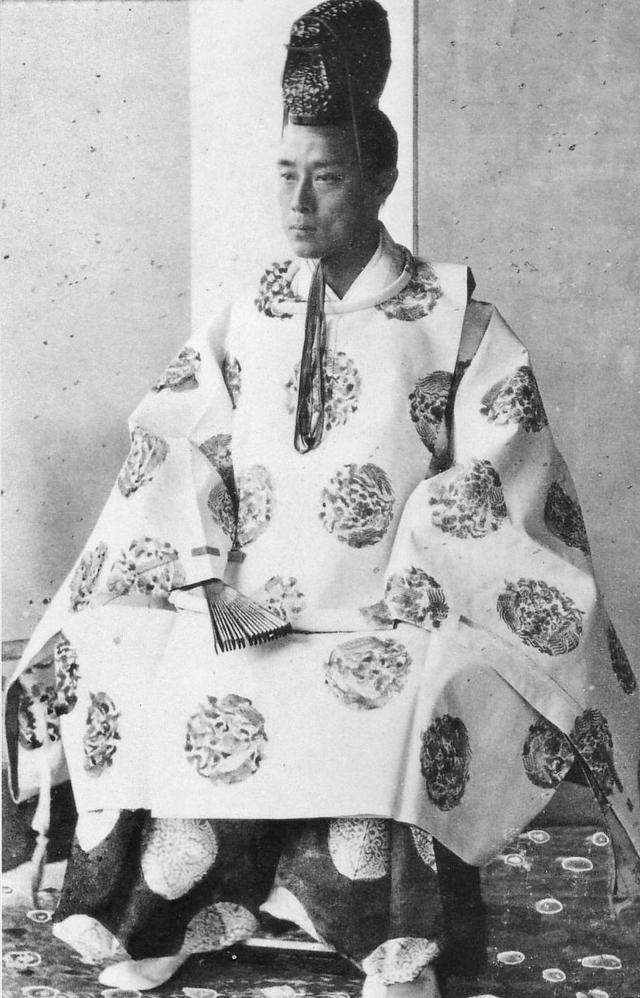 德川氏曾对天皇颐指气使,看看230年后,他们的后代有多窝囊?_腾讯新闻