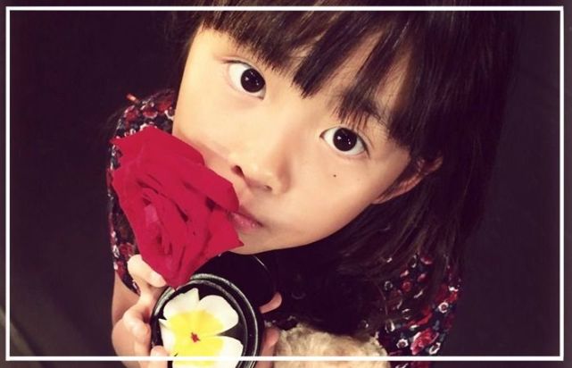 明星宝宝太可爱,不仅是相貌更是品行,家长可以从中学习很多