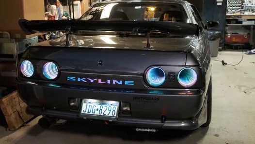 外国高玩展示改装版gtr32 控制器致敬任天堂红白机手柄 腾讯新闻