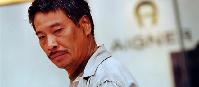 浦叶栋是上海人,身高181,长相帅气,性格活泼.