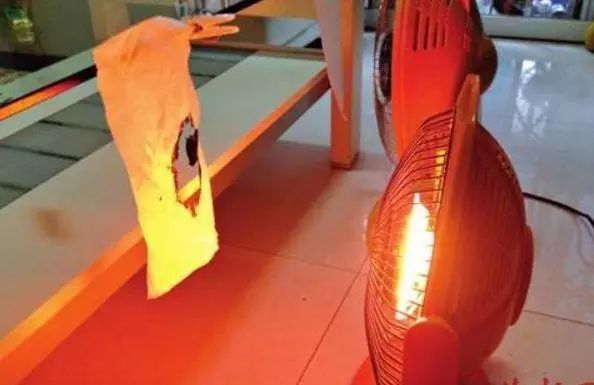 4,不要长时间连续使用"小太阳"取暖,防止其线路老化引起短路.