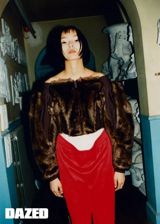 摄影:xiangyu liu监制:shen编辑&造型:alvin化妆:kate mur发型:bruno