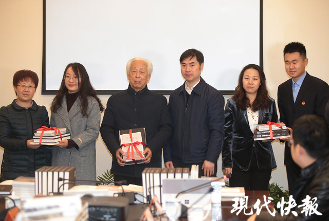 首发式上,《守望历史南京陈守望