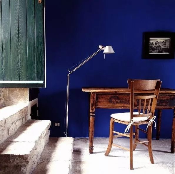 当然了,如何搭配蓝色,让它与其他色彩擦出不一样的火花,将会成为2020