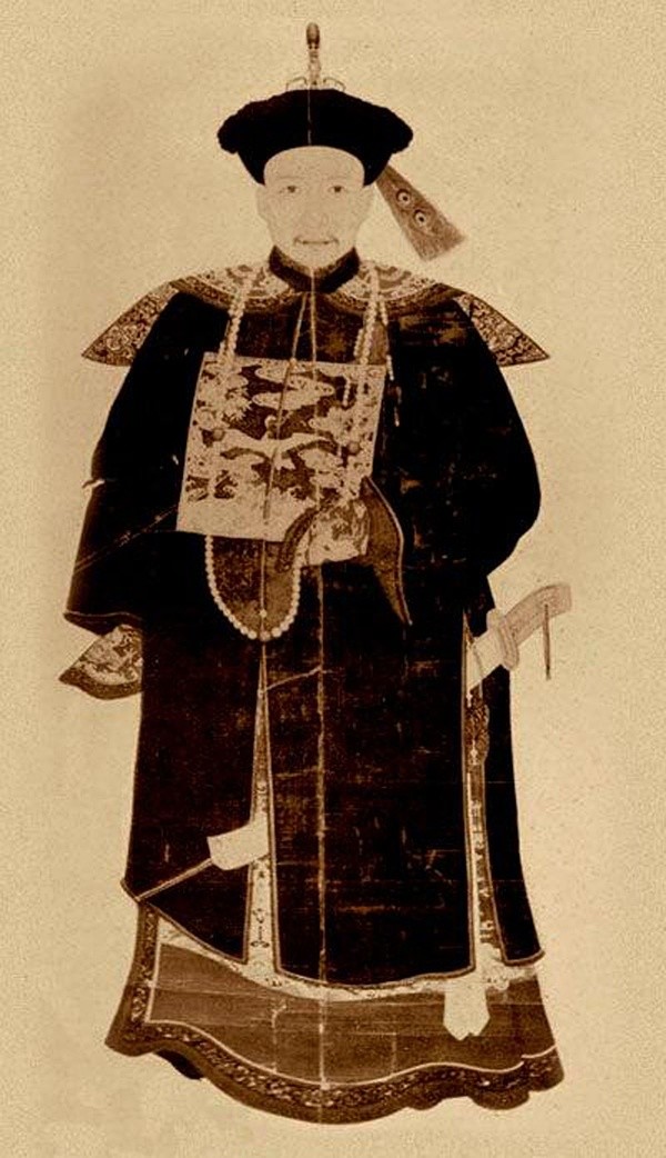 和珅真实相貌曝光历史专家看后感叹和影视剧中的差别实在太大了