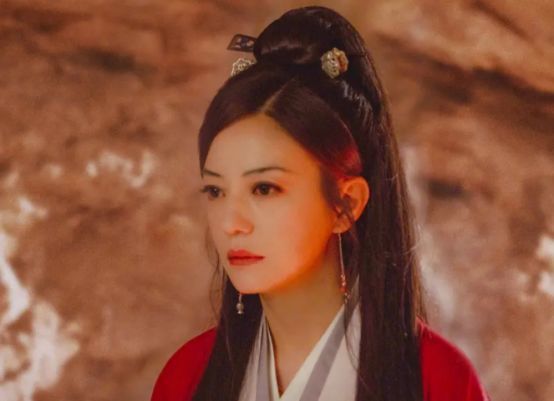 周冬雨哭戏感人,姚晨赵薇解锁多重身份,2019电