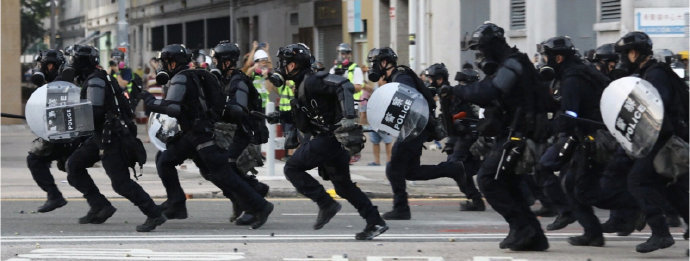 港警日記披露每週五六日化身藍衣速龍小隊對抗裝備不斷升級暴徒