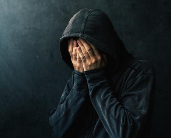 "面善心黑"的人,往往有这三个特征,早知早预防!精辟