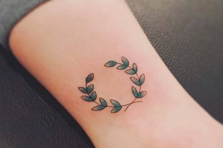 灵签占卜:下面哪个小纹身吸引到了你,测你喜欢的他会爱你吗?