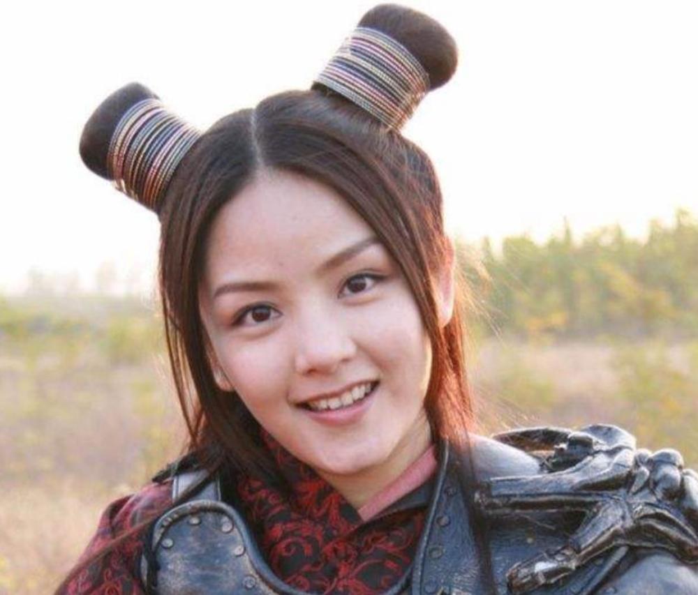 同样都是哪吒扮演者吴磊宋祖儿已经红到发紫甜美可人的她却销声匿迹