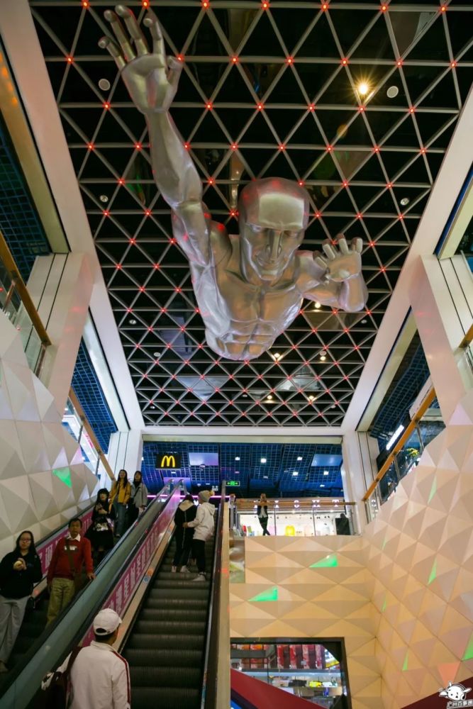 动漫星城地下3层藏着90后的二次元梦想