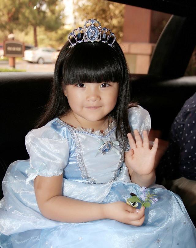 为什么要"富养"女儿?看到李湘女儿现在的才华,网友:明白了!