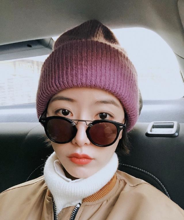 李亚鹏|李亚鹏小女友近照流出，端庄优雅气质完胜王菲，这眼光好毒！