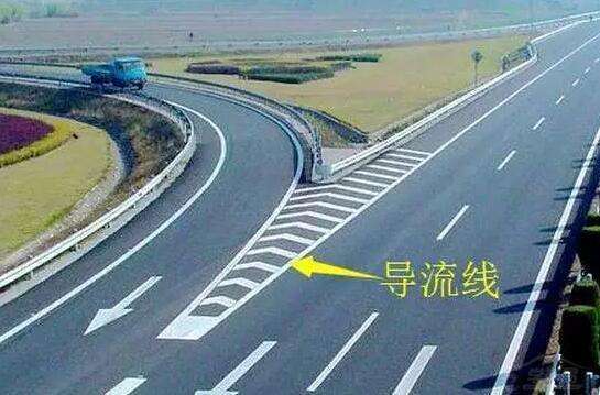 马路上这4种道路标线，老司机也不一定全知道，新手学一下