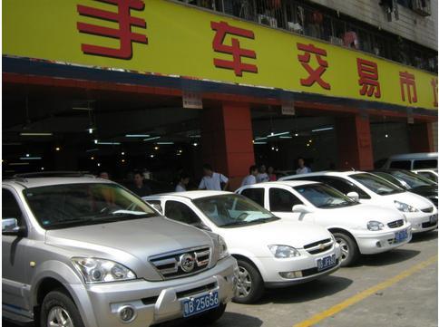 北京二手车市场一片荒芜奥迪a6卖5万商家无奈说实话