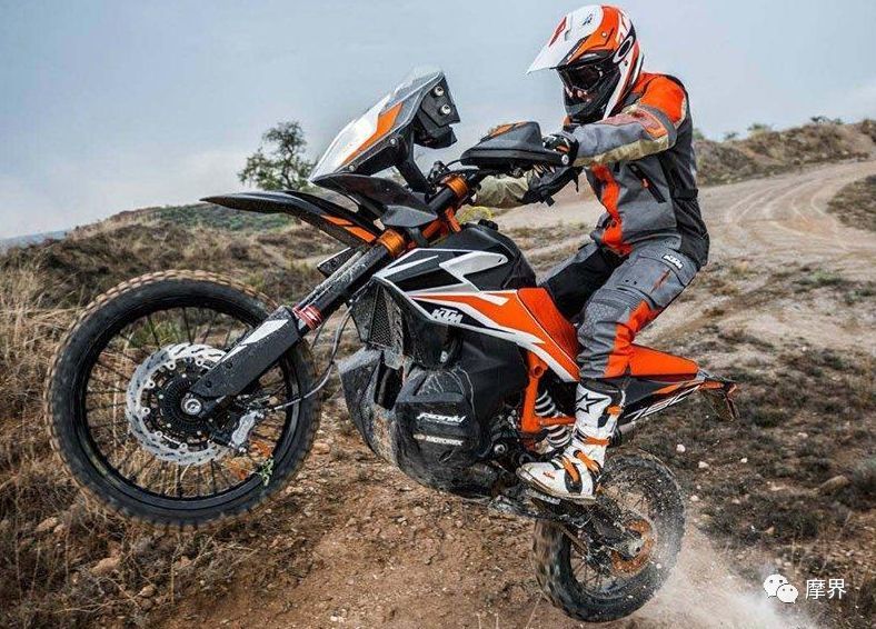 當前ktm 790duke在國內售價12.68萬元,如果國產以後價格會降低多少?