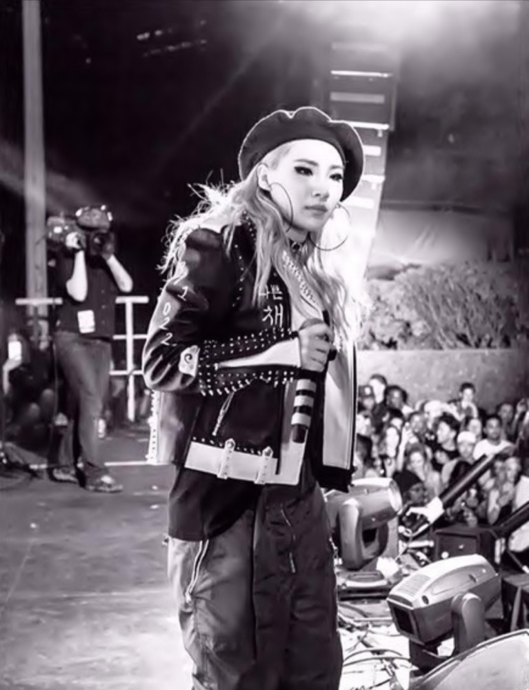 韩国女团2ne1前任女神队长cl华丽归来