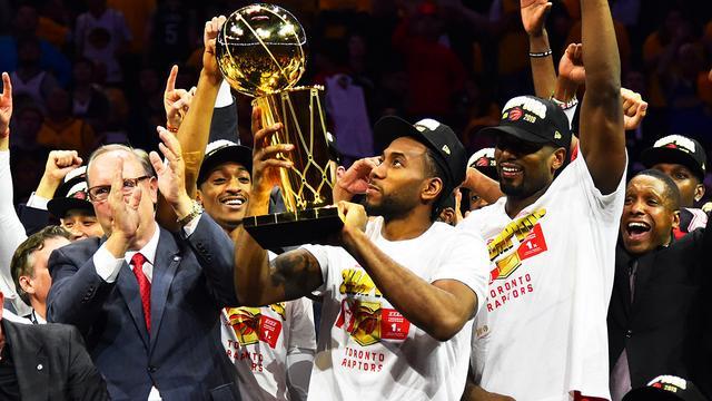 鲍仁君:猛龙为何会欢迎小卡?爱恨就在一杯之间!