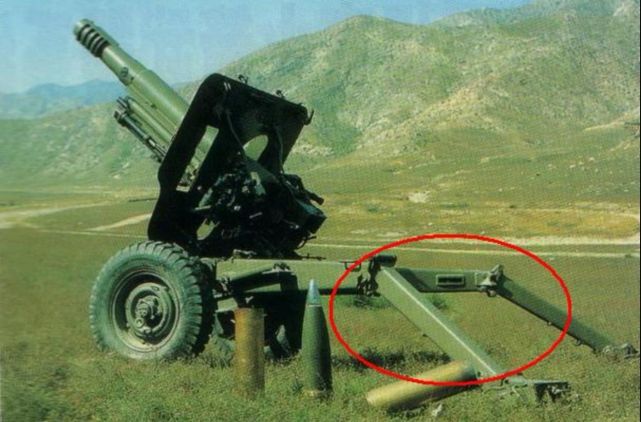 车上,成为自行化的车载榴弹炮,命名为15p型高机动105毫米火力突击车