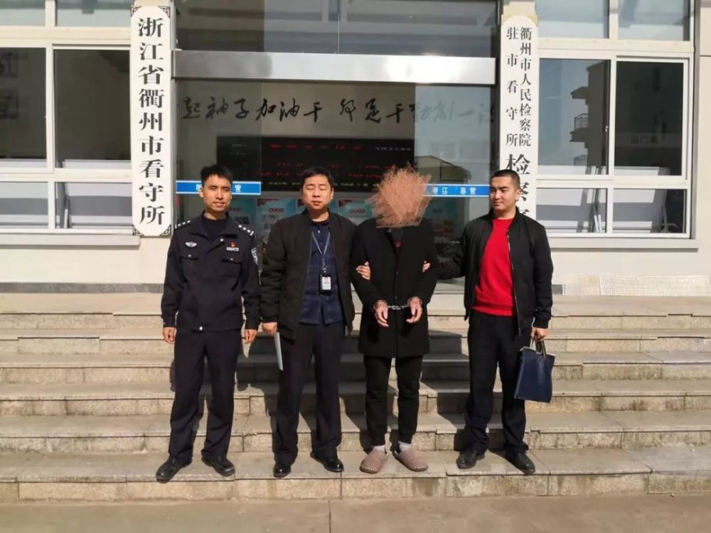 鄱阳县公安局连续抓获多名网上逃犯