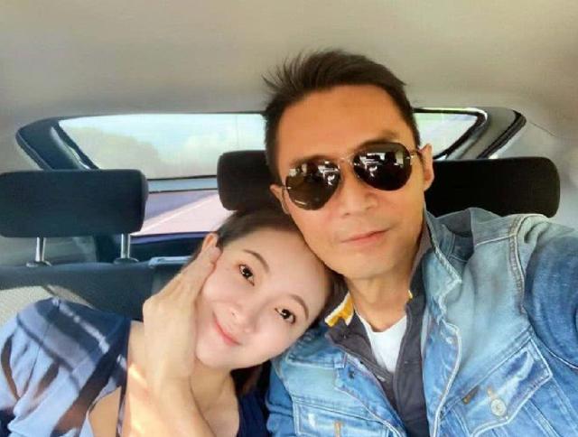 林立洋此前为了治疗癌症已经花光了自己的积蓄,所以结婚的时候有些捉