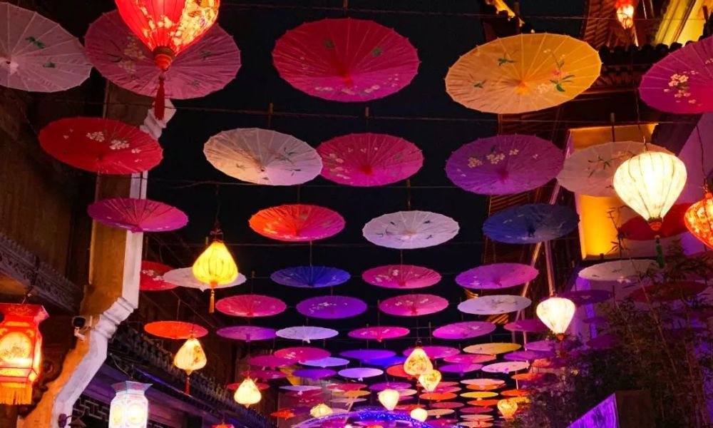 石燕湖红伞花灯节绽放在即,浪漫花伞,十里灯海,万盏华灯,邀你来赏