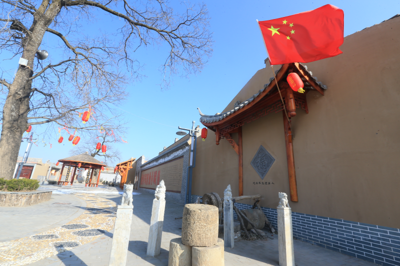 阿寺村苹果托起的幸福梦