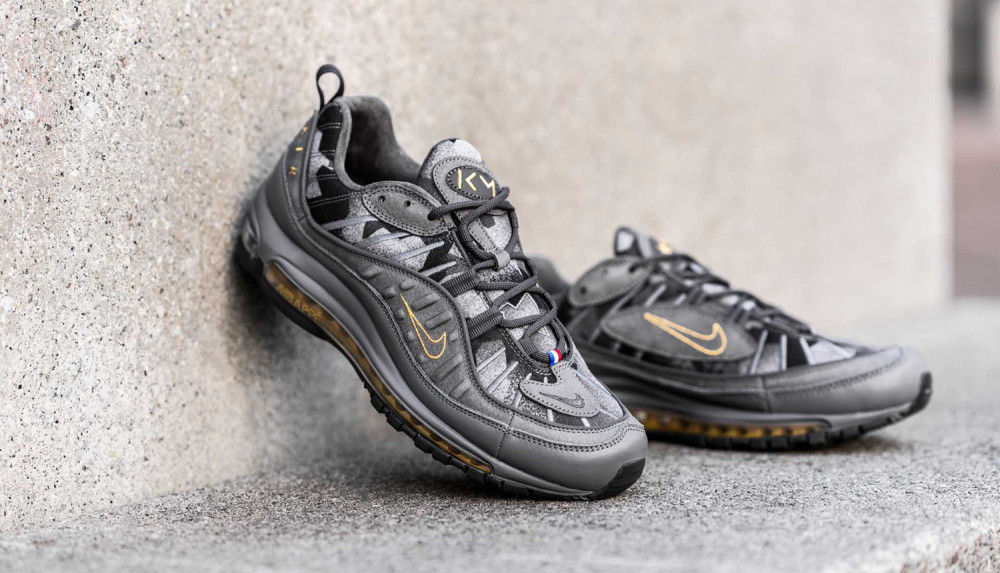 近观姆巴佩个人专属nikeairmax98运动鞋