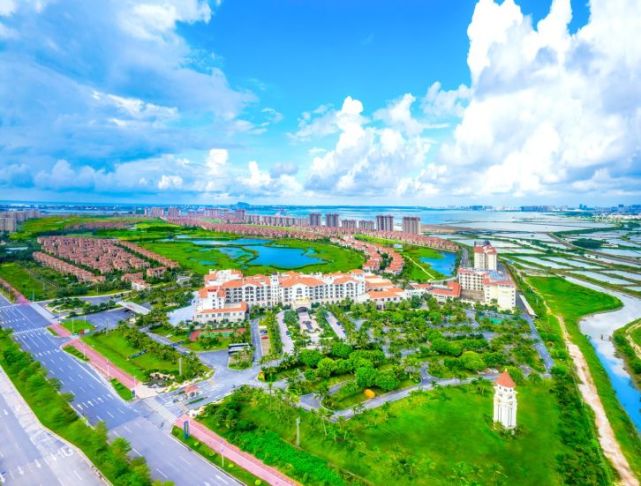 图源碧桂园城市花园更值得一提的是,现在碧桂园城市花园的莱茵湖