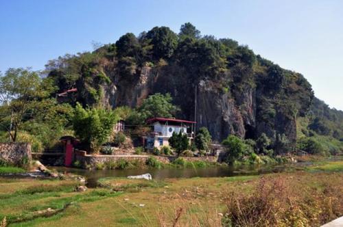 華東地區最早洞穴類型舊石器時代早期文化遺址福建三明萬壽巖