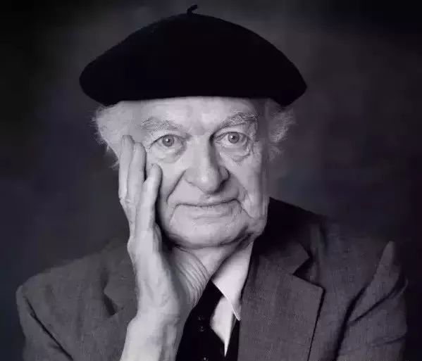 莱纳斯.卡尔.鲍林——誉为营养学界的"爱因斯坦"