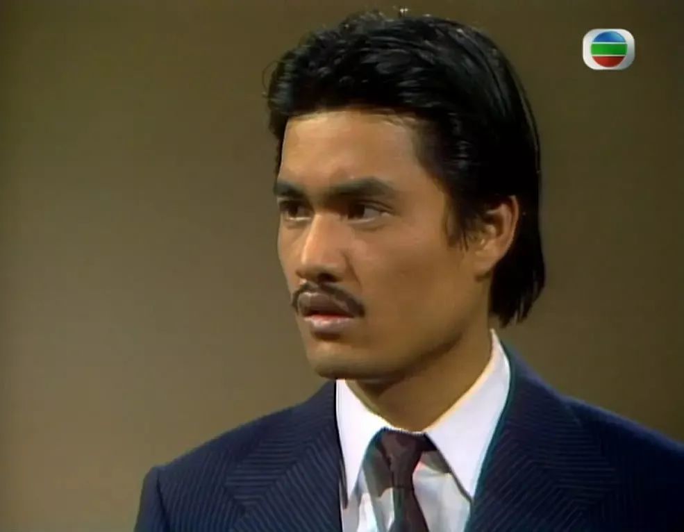 《上海滩》:贫穷的阿力成为富豪的丁老板,他最后愿意离开上海吗?