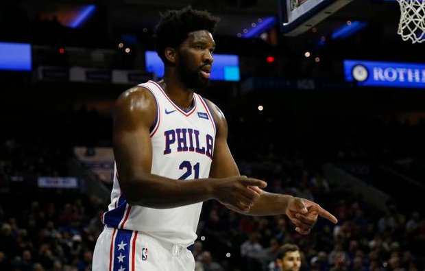 恩比德24 11莺歌32 6,76人送鹈鹕11连败