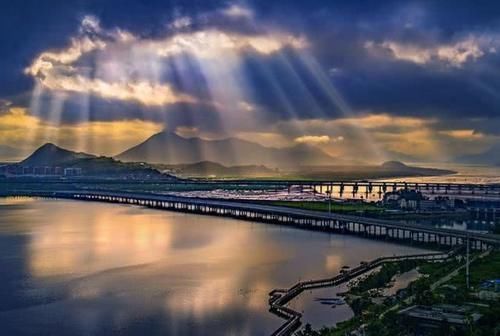 我国唯一漂在海上的城市,有2万多人在这里,被誉"中国威尼斯"