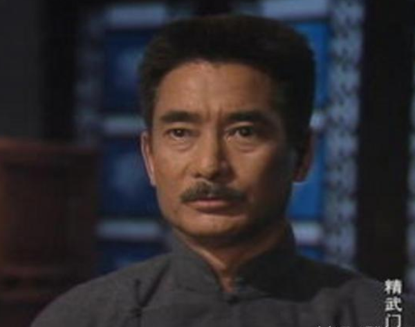 他演霍元甲,老婆演苗翠花,如今一头白发的高雄受人们非议实在冤