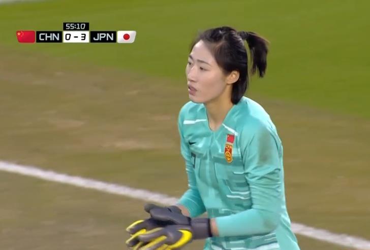 0-3!中国足球完败日本,王双表现不佳被提前换下,贾秀全遭倒戈