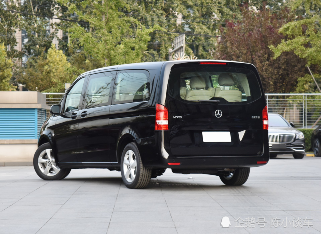 我们在网上经常可以看到很多二胎家庭应该如何买车,这一类的内容确实