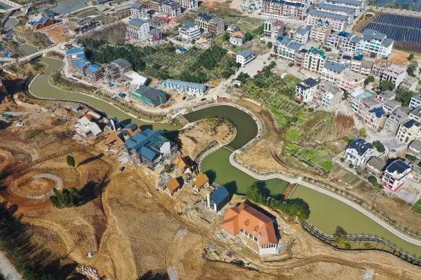 樂清市大荊鎮下山頭村,建設中的田園綜合體.