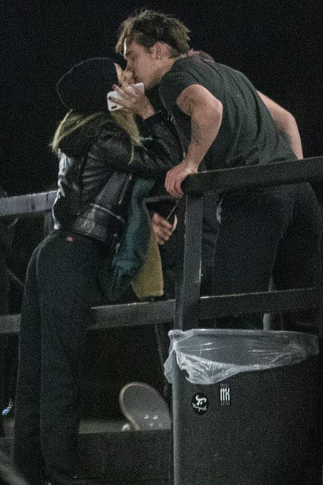 贝克汉姆|贝克汉姆长子布鲁克林官宣订婚，称要做最好的爸爸，疑似造人成功