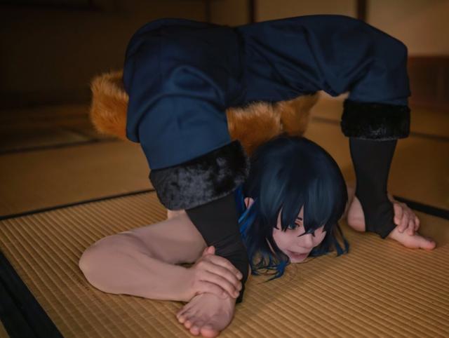 玩cos玩到腰酸背痛这是什么奇怪的play这些cos没个好腰别尝试