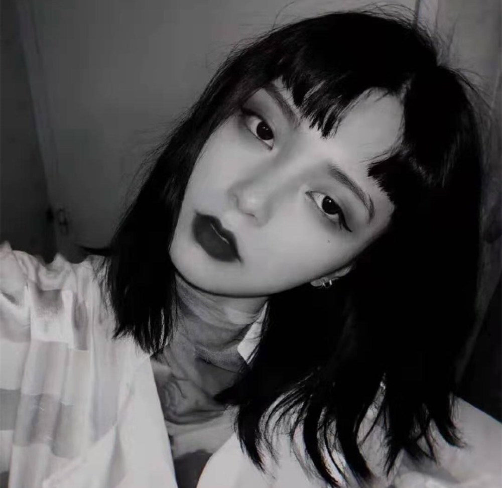 原宿风"微丧"女头,你要说我们玩玩吧,我都敬你有几分坦诚