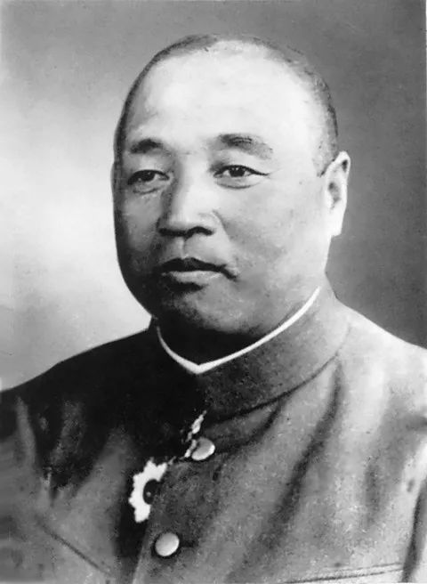 陆军也要造航母?船底下有轮子吗?