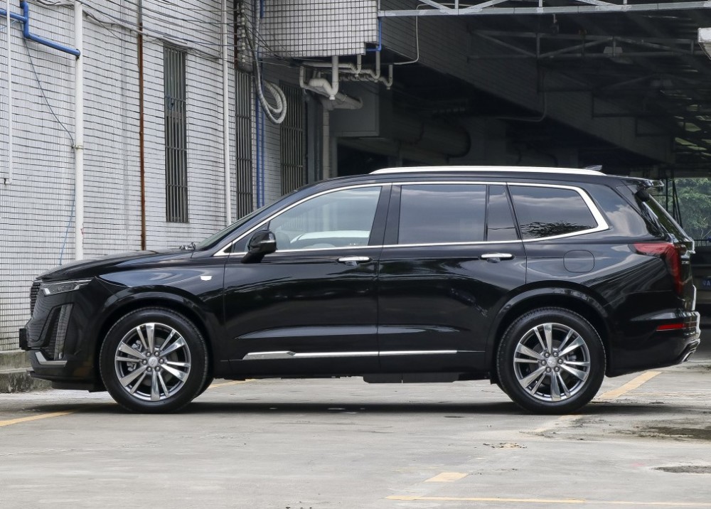 凯迪拉克xt6六座提车作业全款落地4392万来听车主怎么评价