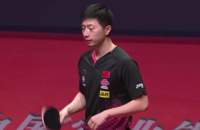 樊振东4-1完胜马龙,第二次夺得总决赛冠军_腾讯新闻