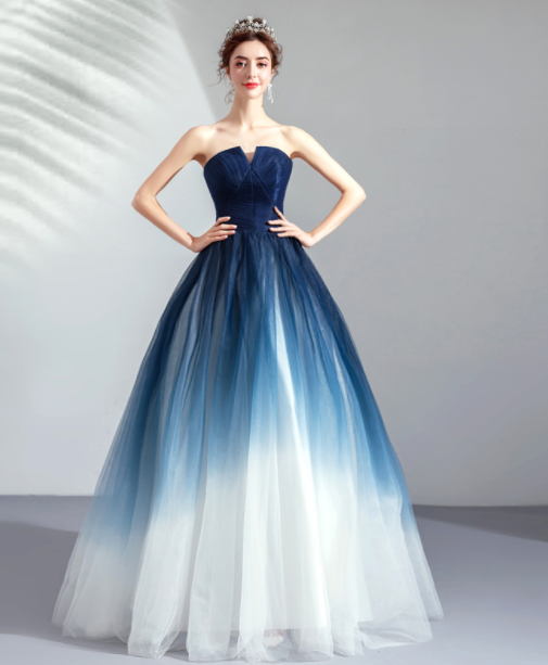 3件星空裙,你觉得哪一件最适合你?测你未来的另一半听不听你的话?