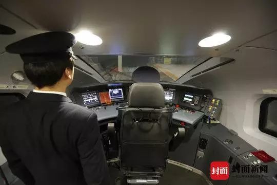 成贵高铁全线通车！