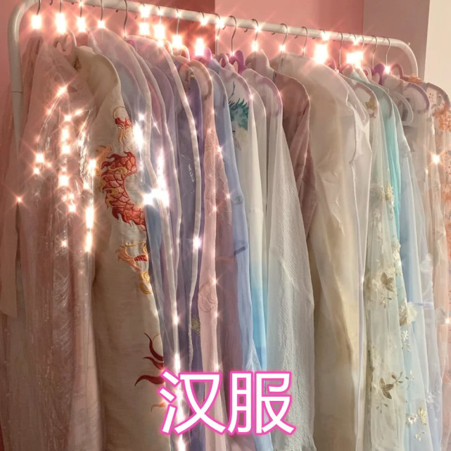 同样是三坑少女晒衣柜汉服忍了jk忍了最后是所有女孩的梦