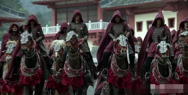 《庆余年》官职仅为户部侍郎的范建为什么可以随意指挥红甲骑士?